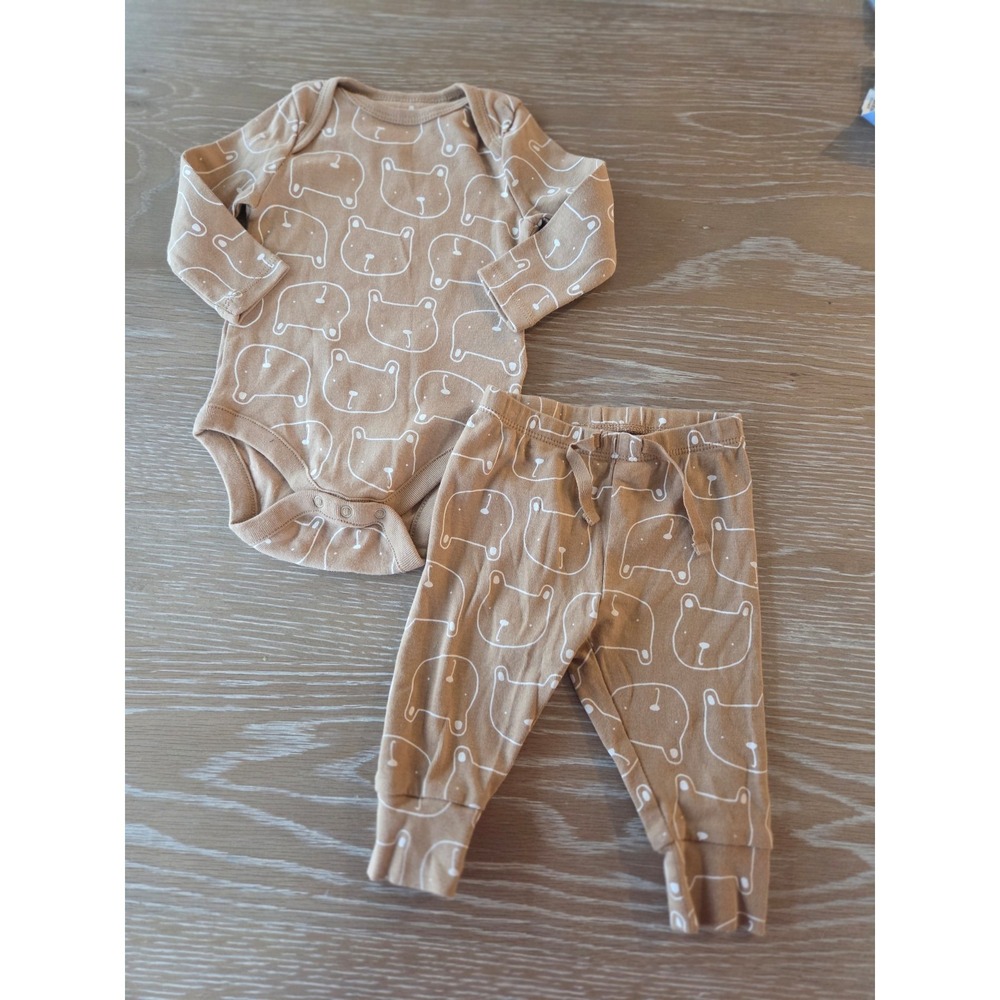 Baby gap set 3-6 mos‎